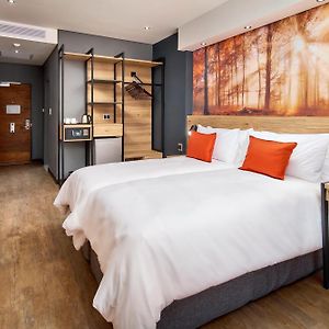 Guest room 2 Twin or Single Beds